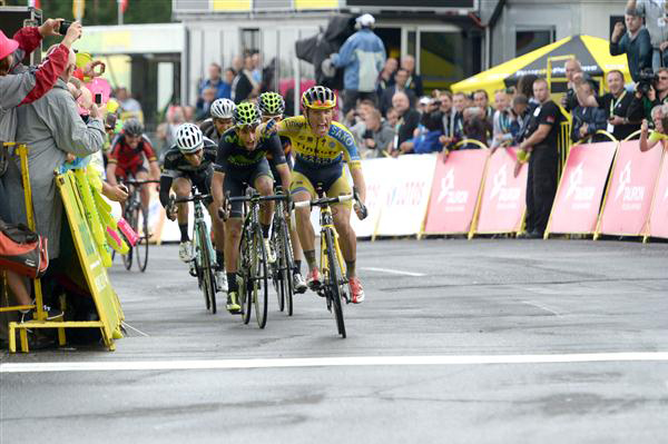 Rafal Majka wins stage 5